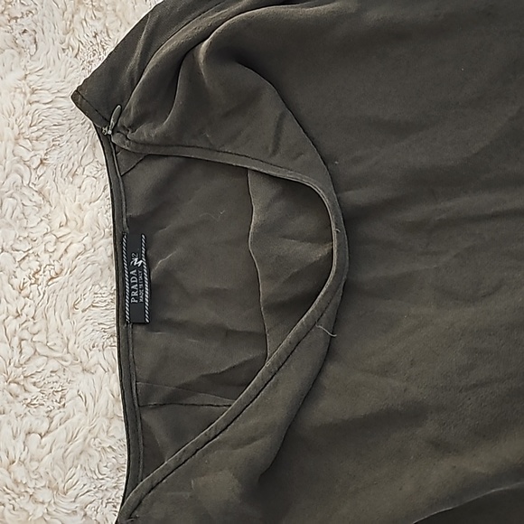 Prada silk skirt - Picture 2 of 3